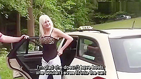 18yo student 18+ does handjob and gets fingering in a Taxi