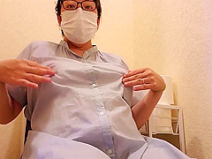 A Perverted Married Woman Who Feels Wet With Her Pussy