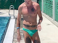 A Stranger At The Water Park Invited A Cute Twink To Visit For A Juicy Fuck - 518
