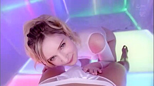 00941,A bitch is fully exposed during sex!