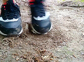 Air Max 1 crushing bun