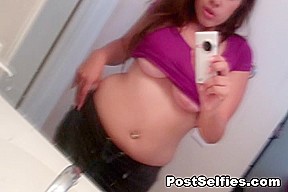 Amateur Busty teen 18+ In Sexy Mirror Selfie