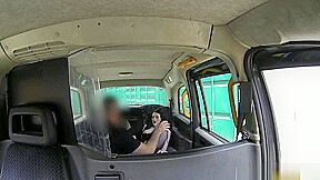 Amateur Girl Kitty Serves Taxi Driver