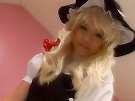 Amateur Girl in a Cosplay by Marisa Kirisame en Touhou Project