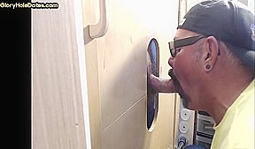 Amateur gloryhole gaydaddy sucking and wanking dick