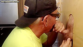 Amateur gloryhole gaydaddy sucking and wanking dick