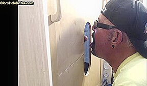 Amateur gloryhole gaydaddy sucking and wanking dick