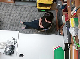 Amateur shoplifter jizzy