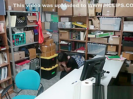 Amateur shoplifter jizzy