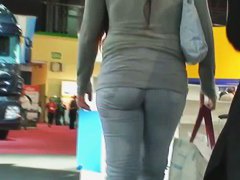 Amazing street candid filmed by an man