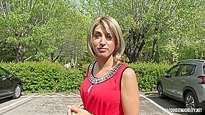 Assia, 25, receptionist, she wants it in the ass!