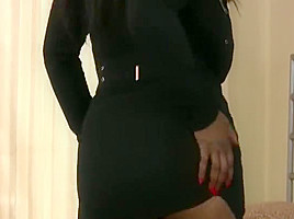 Attractive breasty ebony Melissa Reed masturbate on camera