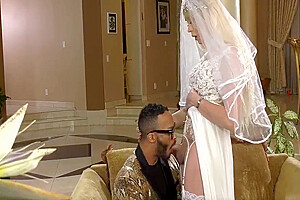 Aubrey Kate - Trans Bride Deep Anal Fuck By Her Fiancee 6 Min