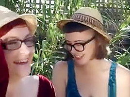 Australian Dykes Pissing