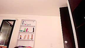 BBW Latina nude bouncing her huge boobs