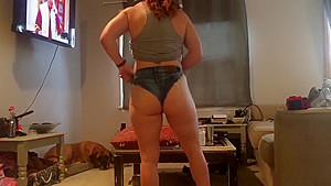 BTS Sammi Starfish preparing for public buttplug Cum Walk