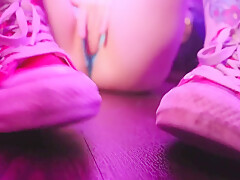Babyjas Slut In Sneakers Does Footjob