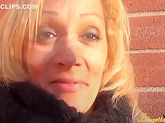 Baise En Exterieur Pour Karina, Une Milf Beurette Tres Tres Chaude 15 Min