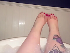 Bath Time Foot Tease!