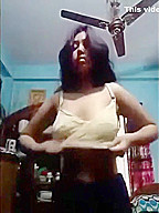 Beautiful Indian Girl Fingering And Moaning Very Hard