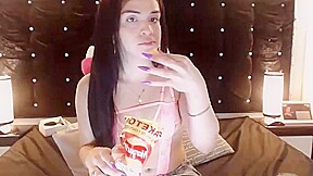 Beautiful transgirl on cam 