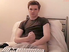 Belgium guy tomtopia cums on shirt - Chaturbate
