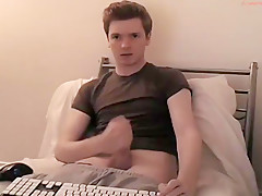 Belgium guy tomtopia cums on shirt - Chaturbate