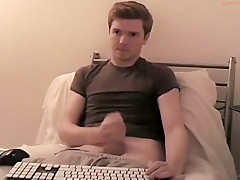 Belgium guy tomtopia cums on shirt - Chaturbate