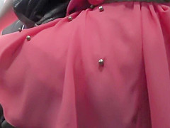 Big buttocks are hiding her thong