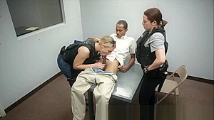 Bisexual Milf Policewomen Fuck Arrested Street Crawler