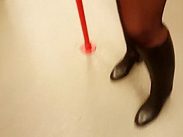 Black pantyhose 3