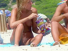 Blonde teen 18+ on the beach fully naked in public showing tight pussy!