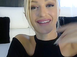 Blondes girl gibt eine wichsanleitung