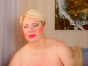 Blone granny pussy fisting