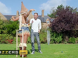 Brazzers Main Channel - Brooklyn Blue Danny D - Sex With The Scarecrow