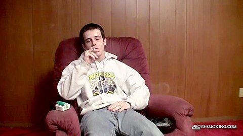 Brian Strowkes Smoking 100's - Brian Strowkes Smoking 100's