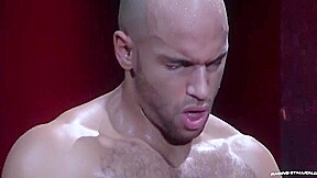 Bruno Bernal e Slaves Hole