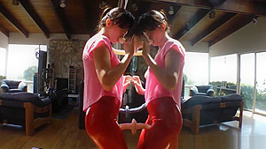 Buttplugged Ho Wam Dildo