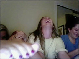 CHATROULETTE GIRLS FEET 199