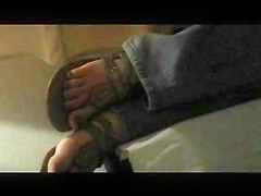 Candid Feet: Sexy Nails