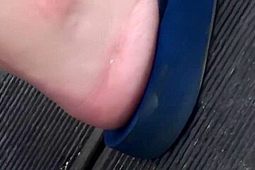 Candid Feet samples 10 (1080p quality and faces in the C4S)