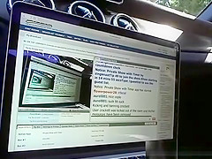 Car dick flasher gets lucky