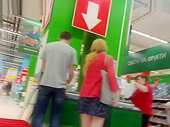 Chick With Potatoes In Real Upskirt Video