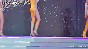Chinese model in sexy lingerie show 19