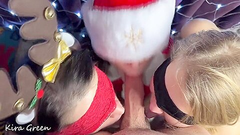Christmas Foursome Blowjob Cumshot On Tongues Cum Kissing - Amateur Fffm Kira Green