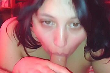 Chupa pene hasta sacar la leche
