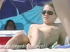 Crazy Exhibition Of Pussy On Nude Beach