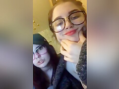 Crazy Lesbian Girls On Periscope