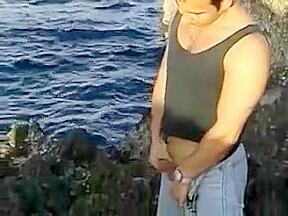 Crazy amateur Threesomes, Outdoor sex clip