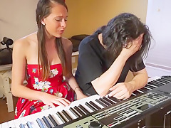 Cute amateur gets fucked hard wanting to be a singer